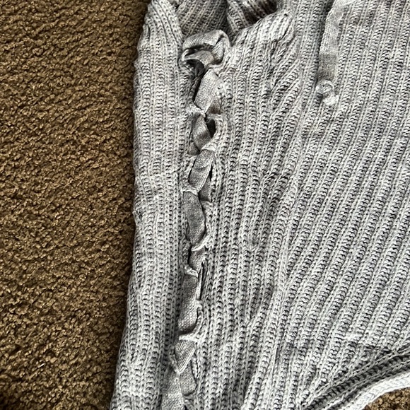 Grey off the shoulder sweater NWT - Picture 3 of 9